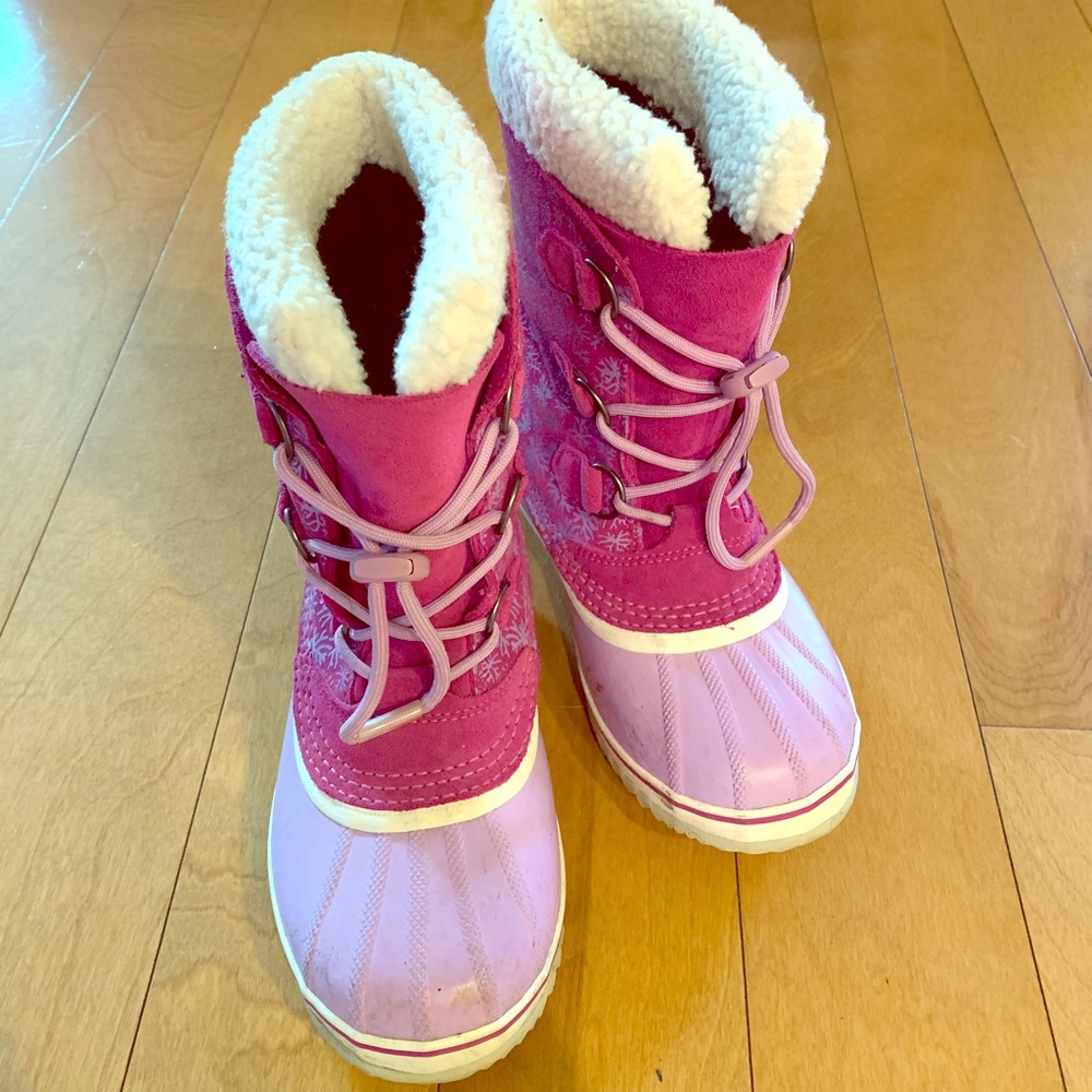 Sorel waterproof snow boots